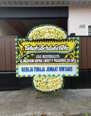 Papan Bunga Duka di Lengkong Wetan
